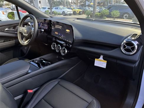 New 2026 Chevrolet Blazer EV LT image 27