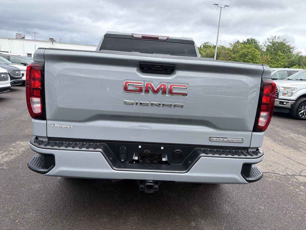 Used 2024 GMC Sierra 1500 Elevation AWD/4WD image 4