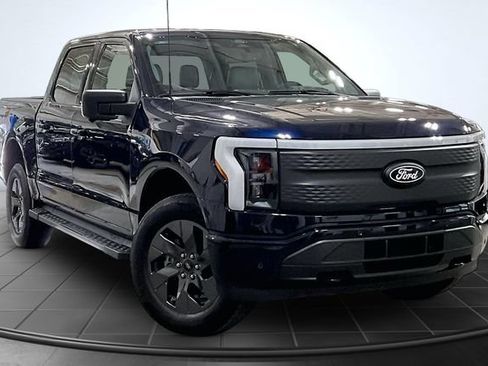 Used 2025 Ford F150 Lightning Flash AWD/4WD image 12