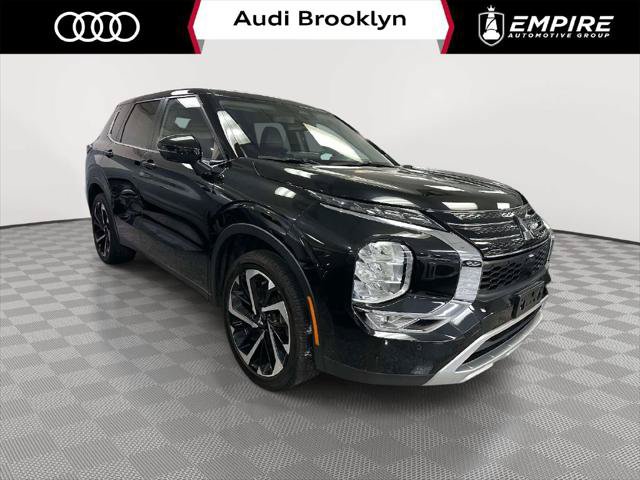 Used 2024 Mitsubishi Outlander SE AWD/4WD image 1