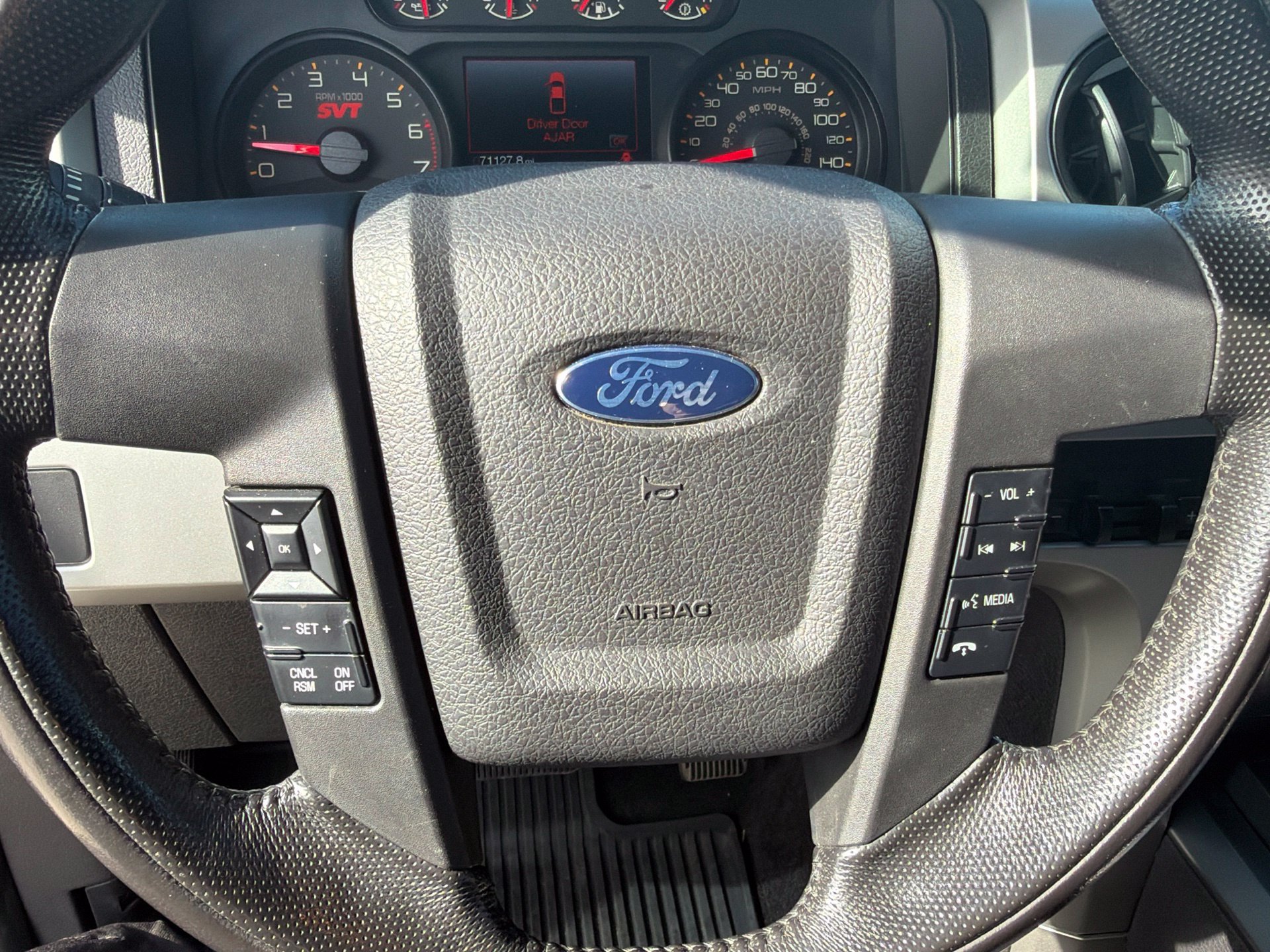 Used 2014 Ford F150 Raptor w/ Equipment Group 801A Luxury AWD/4WD image 14