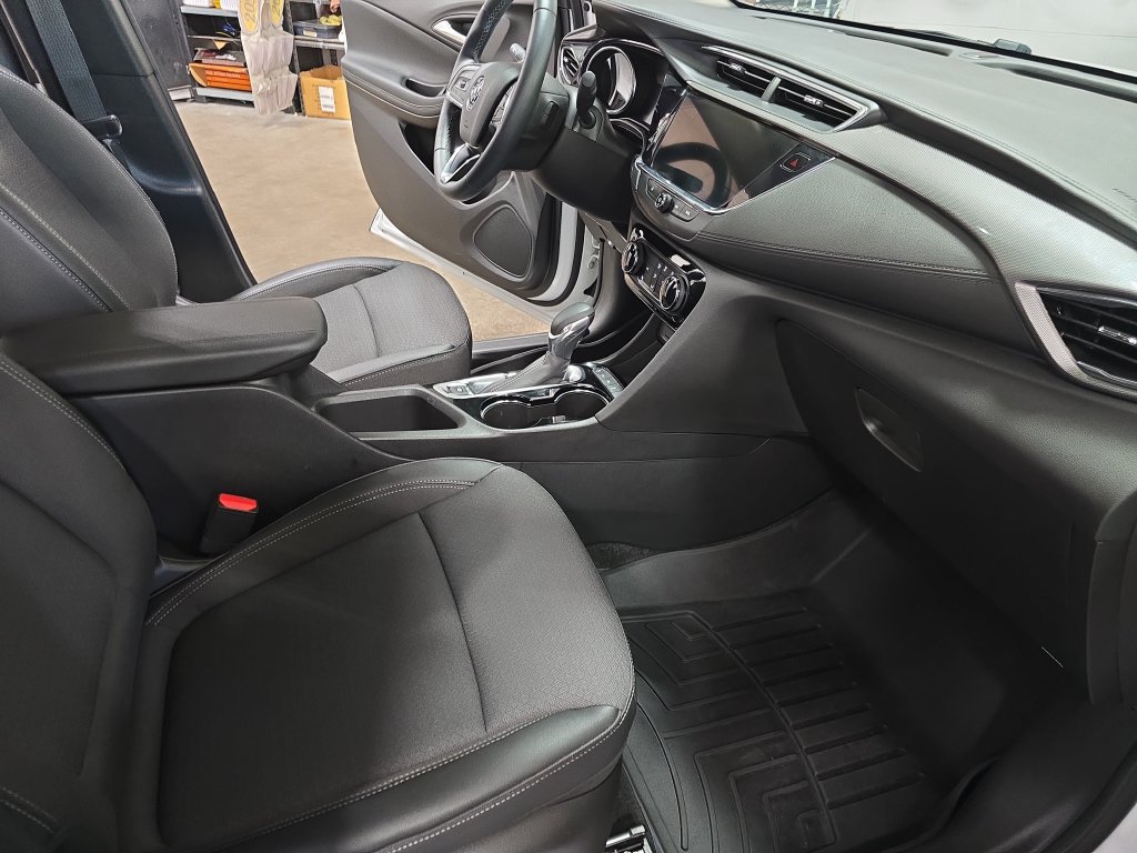 Used 2023 Buick Encore GX Preferred w/ Cold Weather Comfort Package AWD/4WD image 10