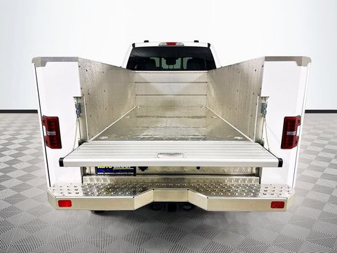 New 2026 Ford F350 XL w/ XL Chrome Package AWD/4WD image 22
