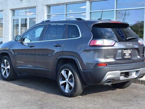 Used 2021 Jeep Cherokee Limited w/ Sun & Sound Group AWD/4WD image 9