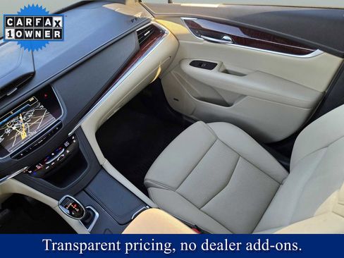 Used 2018 Cadillac XT5 Premium Luxury w/ Driver Assist Package image 14