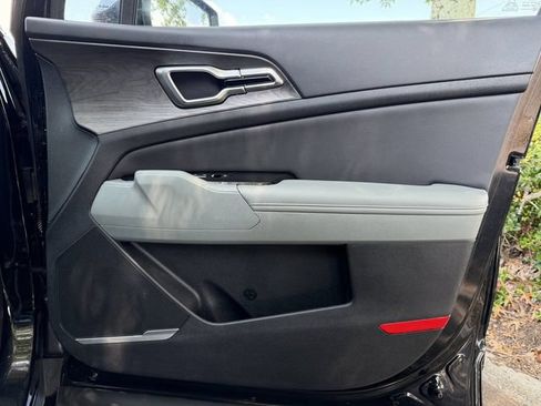 Certified 2023 Kia Sportage X-Line w/ X-Line Premium Package AWD/4WD image 28