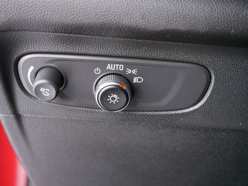 Used 2023 Buick Envision Preferred image 27