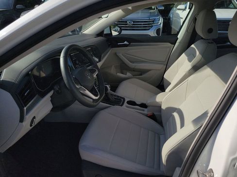 Certified 2024 Volkswagen Jetta SE FWD image 15