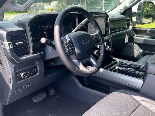 New 2026 Ford F350 Lariat w/ Black Appearance Package AWD/4WD image 7
