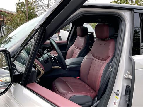 Used 2024 Land Rover Range Rover Sport Dynamic SE image 27