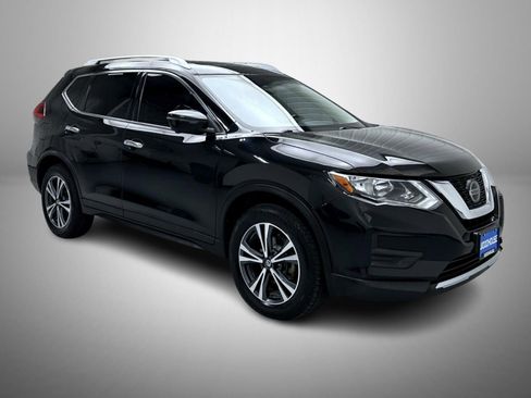 Used 2019 Nissan Rogue SV w/ Sun & Sound Touring Package AWD/4WD image 3