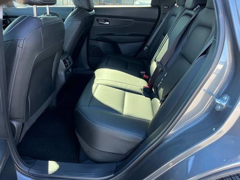 Certified 2025 Nissan Murano SV image 23