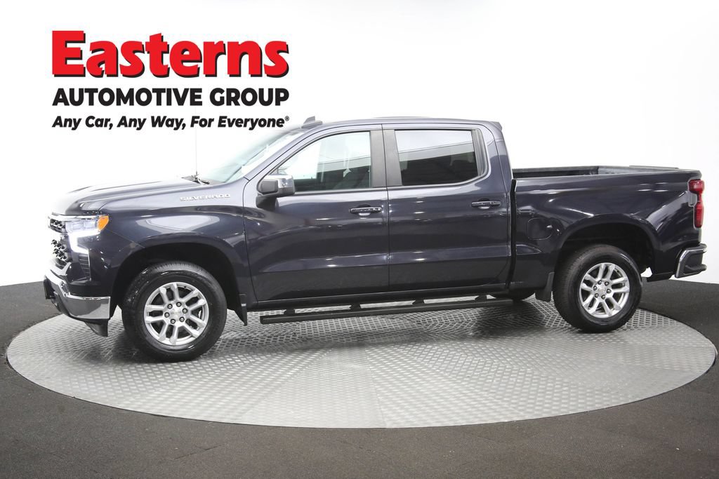 Used 2022 Chevrolet Silverado 1500 LT AWD/4WD image 59