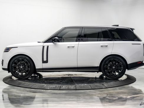 Used 2023 Land Rover Range Rover Autobiography AWD/4WD image 7