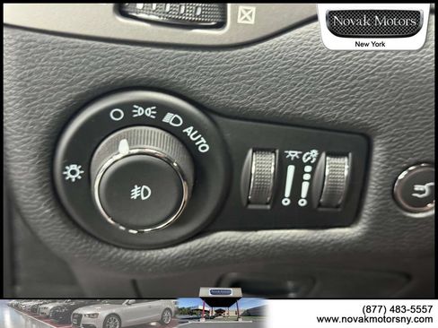 Used 2021 Jeep Cherokee Limited AWD/4WD image 17