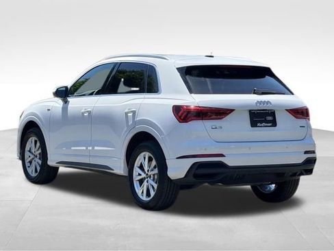 Certified 2025 Audi Q3 2.0T Premium w/ Convenience Package AWD/4WD image 5