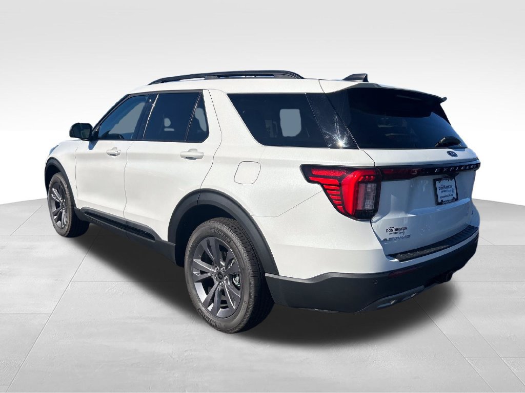 New 2026 Ford Explorer Active w/ Active Comfort Package AWD/4WD image 3
