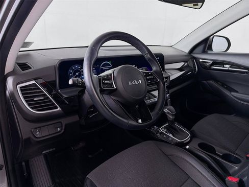 Used 2024 Kia Seltos X-Line AWD/4WD image 9