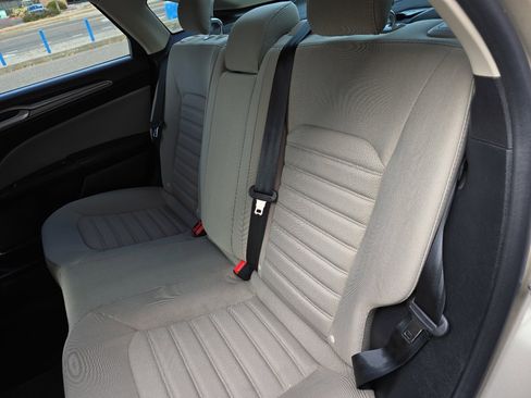 Used 2018 Ford Fusion S image 29