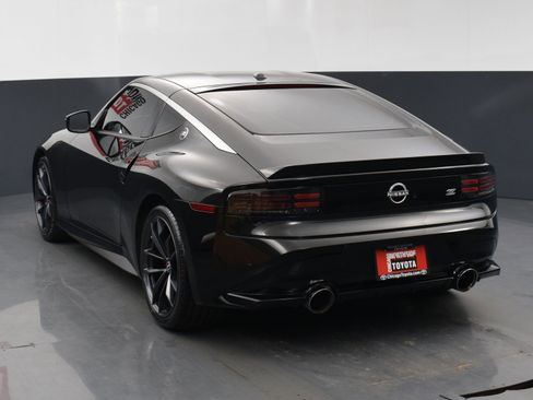 Used 2023 Nissan Z w/ Floor Mat Package (L93) RWD image 3