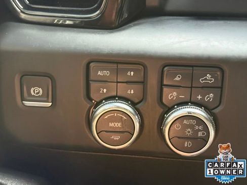 Used 2024 GMC Sierra 2500 AT4 w/ AT4 Premium Plus Package AWD/4WD image 19