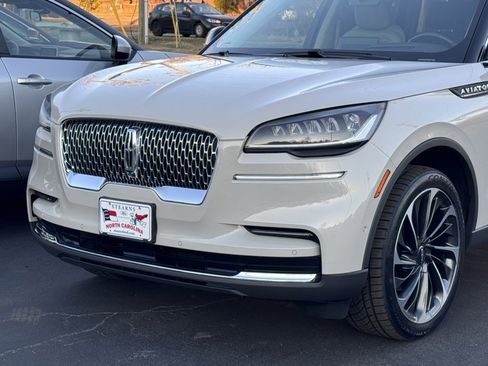 Used 2023 Lincoln Aviator Reserve w/ Equipment Group 201A image 40