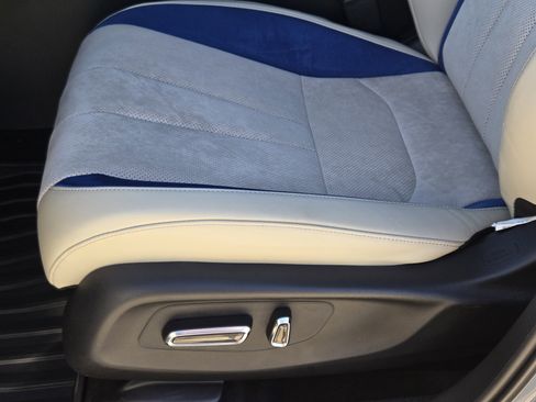 Certified 2025 Acura ADX A-Spec image 23