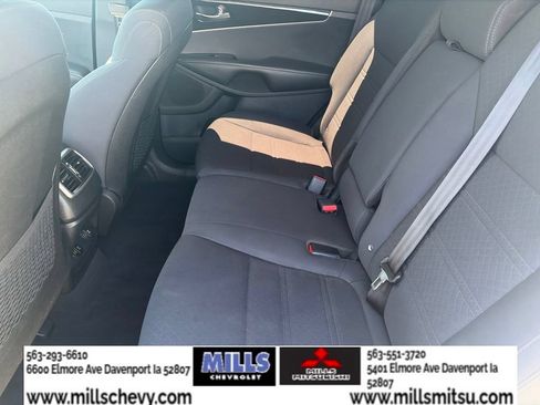 Used 2020 Kia Sorento FWD V6 image 20