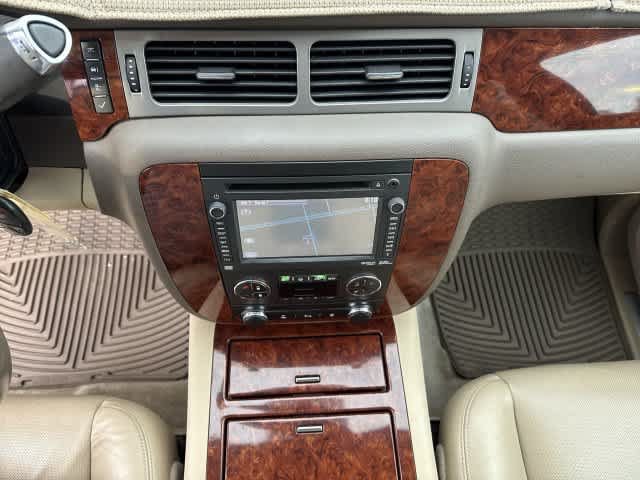 Used 2013 Chevrolet Tahoe LTZ RWD image 24