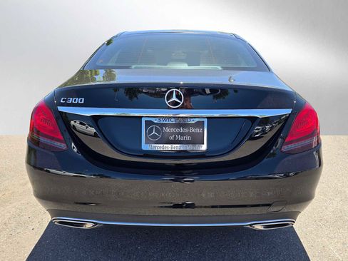 Used 2021 Mercedes-Benz C 300 Sedan image 4