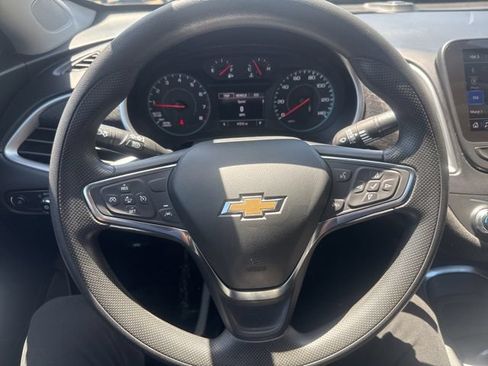 Used 2024 Chevrolet Malibu LT FWD image 12