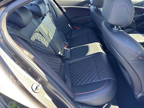 Used 2025 Genesis G70 3.3T Advanced w/ Sport Prestige Package image 15