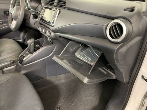 Used 2021 Nissan Versa S FWD image 41