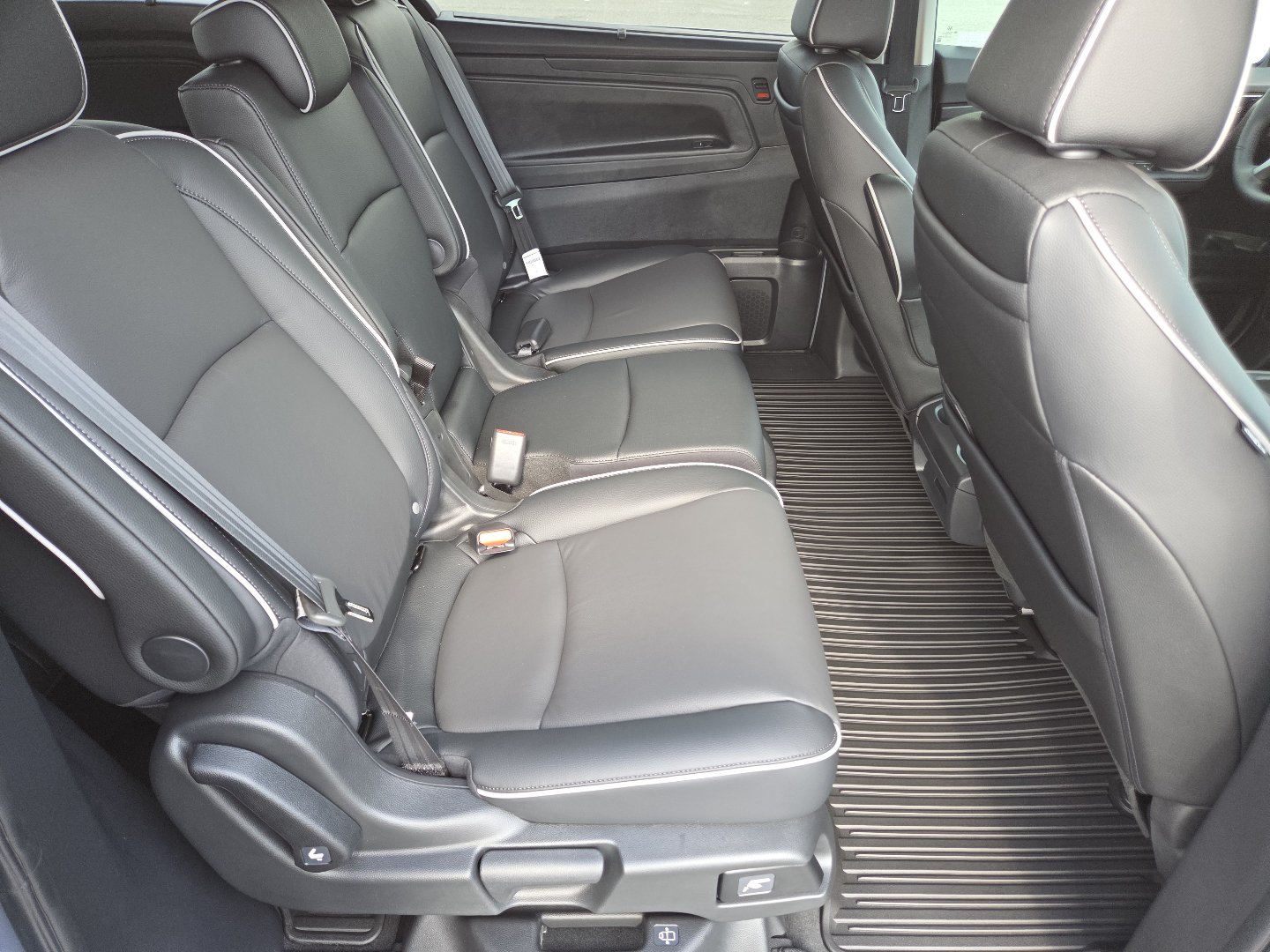 New 2027 Honda Odyssey Touring image 22