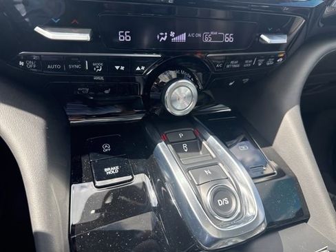 Used 2024 Acura MDX SH-AWD w/ Technology Package image 27