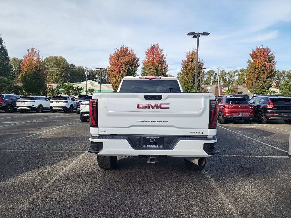 Used 2024 GMC Sierra 3500 AT4 AWD/4WD image 4