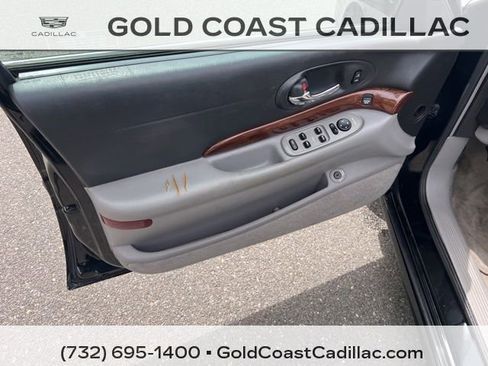 Used 2005 Buick Le Sabre Custom w/ Leather and Comfort Group FWD image 11