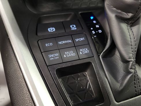 Used 2024 Toyota RAV4 XLE Premium w/ Weather Package AWD/4WD image 21