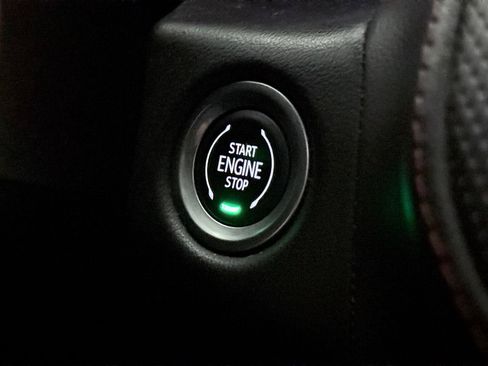 Used 2021 Chevrolet Suburban RST AWD/4WD image 40