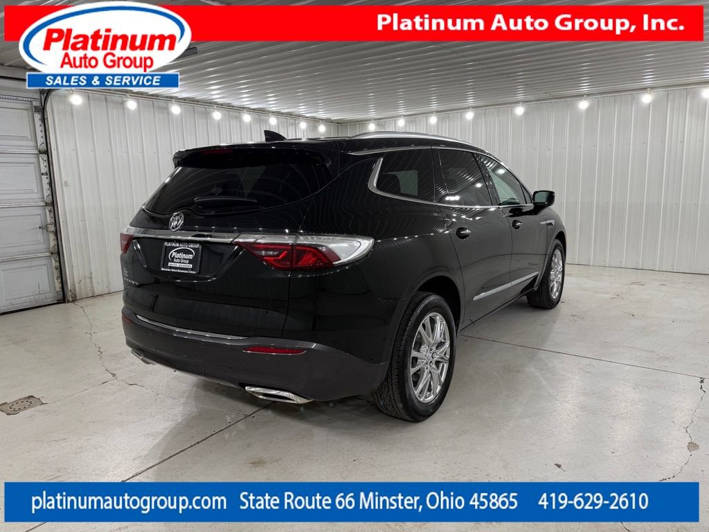 Used 2023 Buick Enclave Essence w/ Experience Buick Package FWD image 5