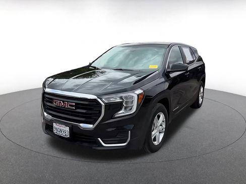 Used 2024 GMC Terrain SLE FWD image 7