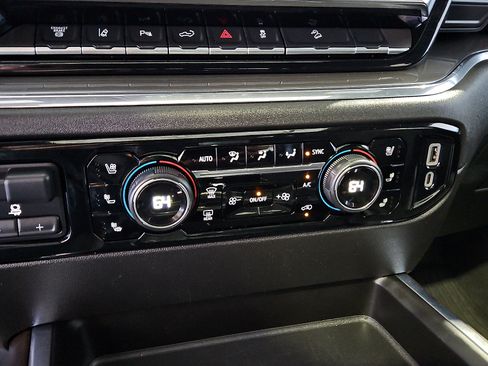 Used 2024 Chevrolet Silverado 3500 High Country w/ High Country Premium Package AWD/4WD image 17