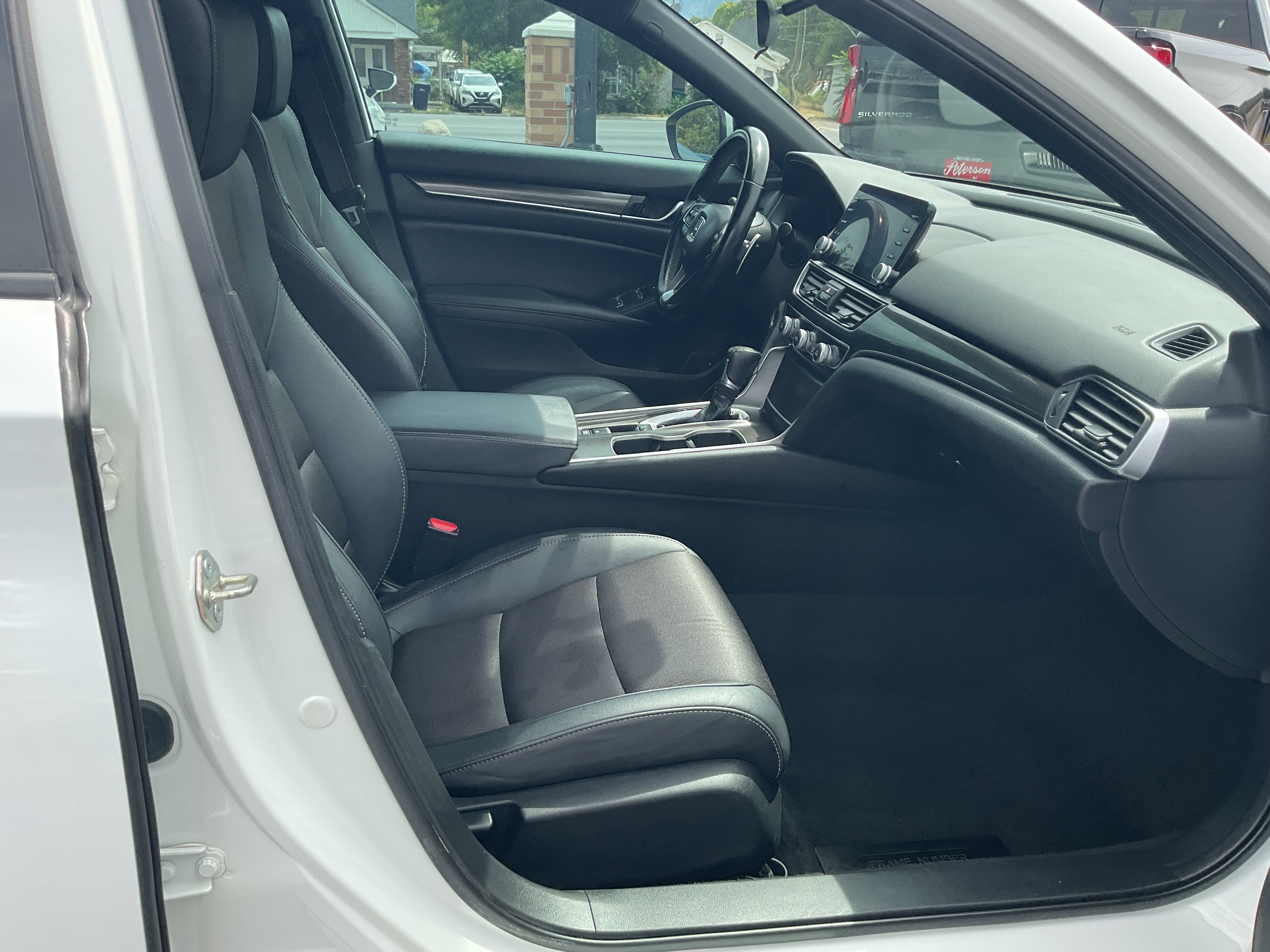 Used 2020 Honda Accord Sport image 9