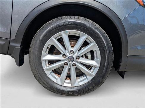 Used 2018 Nissan Rogue Sport S w/ S Appearance Package image 21