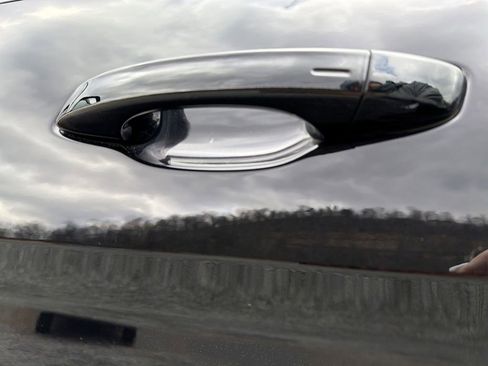 Used 2023 Volkswagen Atlas SE w/ Panoramic Sunroof Package image 13