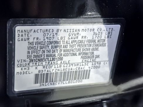 Used 2020 Nissan Versa SV image 20
