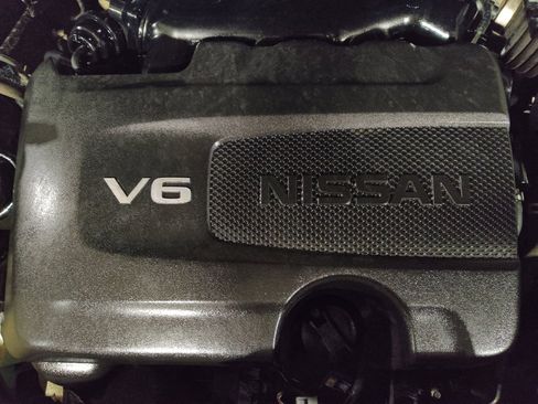 Used 2022 Nissan Pathfinder S image 30