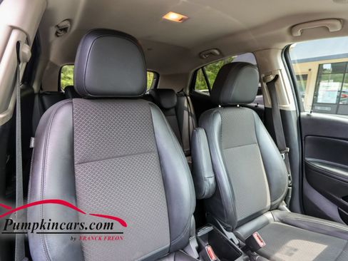 Used 2019 Buick Encore Preferred w/ Safety Package FWD image 24