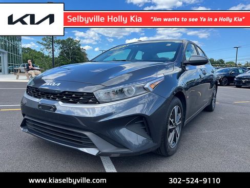 Used 2023 Kia Forte LXS FWD image 1