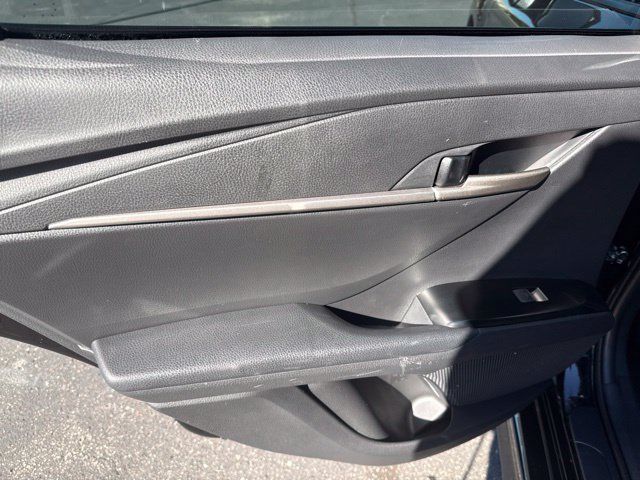 Used 2025 Toyota Camry SE w/ Convenience Package FWD image 23